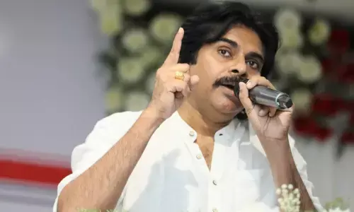 Rajamahendravaram: YSRCP perpetrating violence, alleges JSP chief Pawan Kalyan