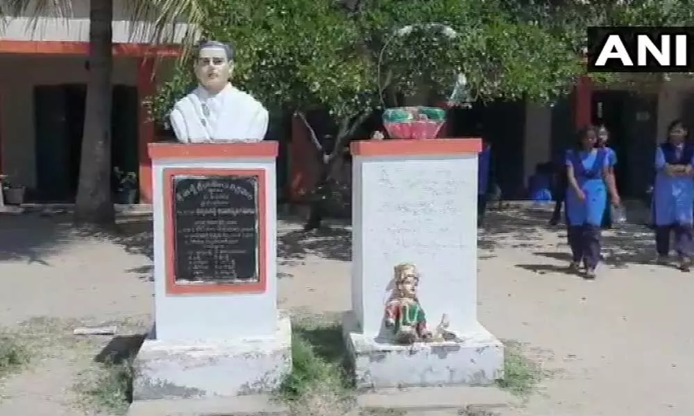 Andhra Pradesh: Saraswati idol and Potti Sreeramulu statue demolished in school