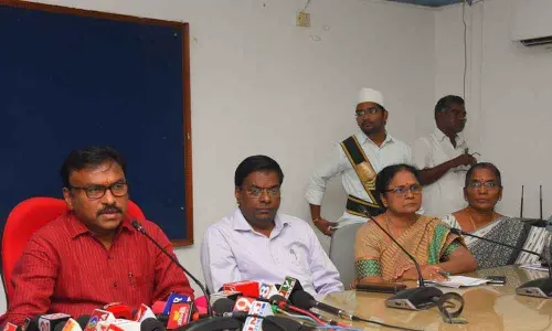 Ongole: House-to-house survey on to identify Covid-19 victims