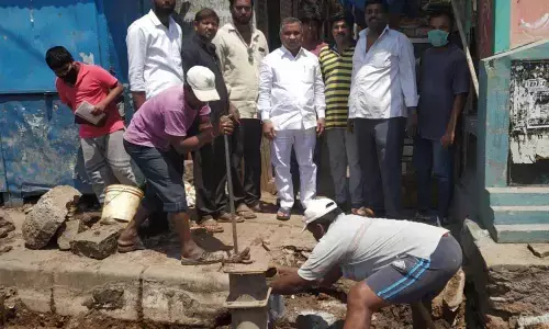 Corporator Hamid Patel promptly responds in Kondapur