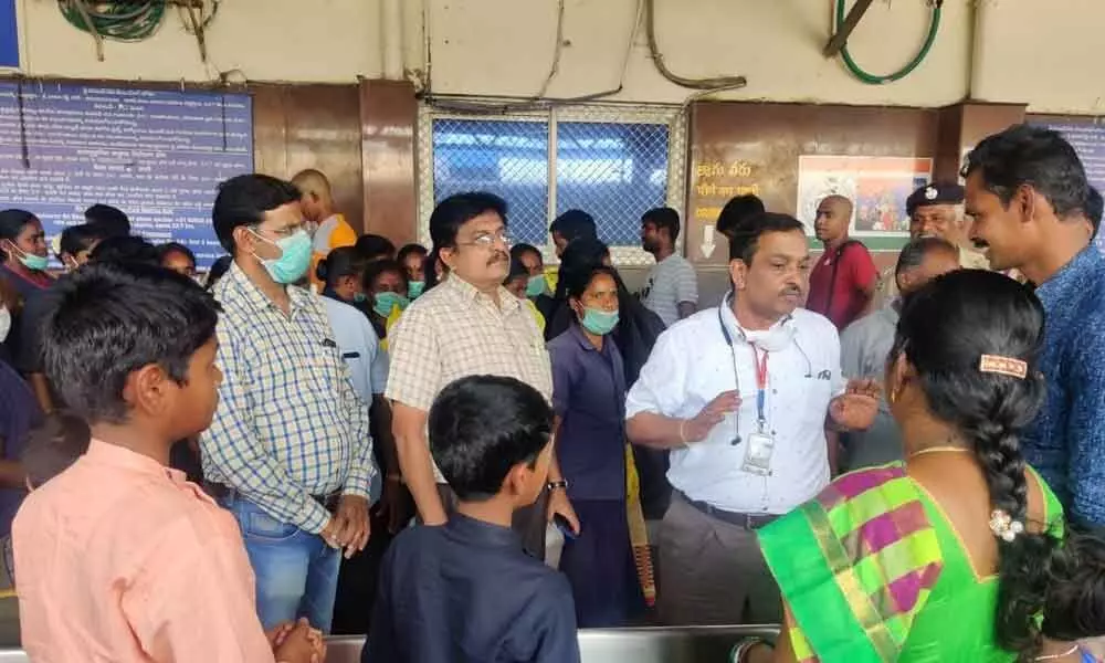 Tirupati: Awareness meet held for passengers, vendors, Safai Karmacharis