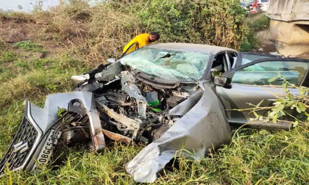 Telangana: 7 injured after car plunges off culvert in Peddapalli