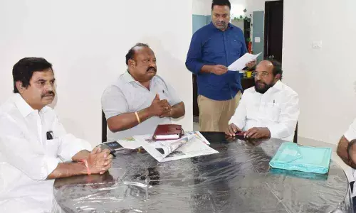 Hyderabad: Fee reimbursement demanded by R Krishnaiah