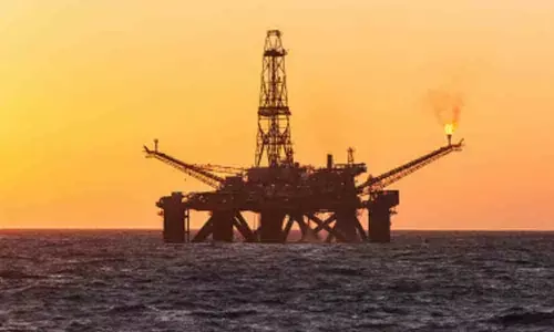 Oil and Natural Gas Corporation starts pumping gas from KG block