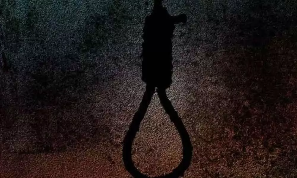 14-year-old girl commits suicide in Hyderabad