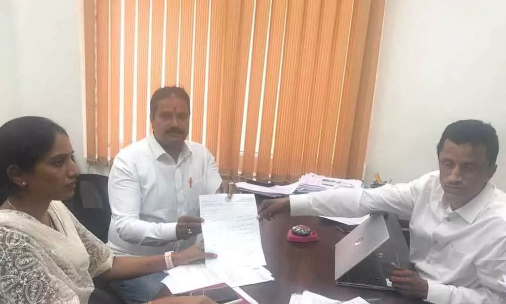 Madhapur corporator V Jagdishwar Goud takes stock of progress