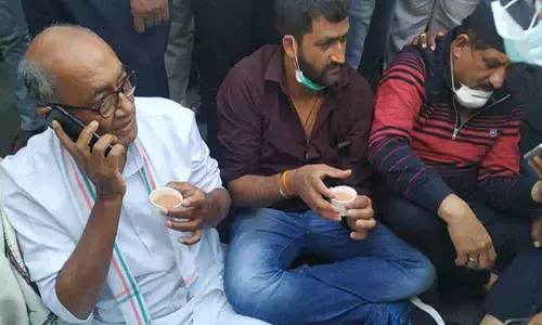 MP Crisis: Digvijay Singh Detained In Bengaluru, SC To Hear BJP Plea Today