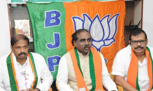 Guntur: CM Y S Jagan Mohan Reddy least bothered about Coronavirus, says BJP leader Ravela Kishore Babu