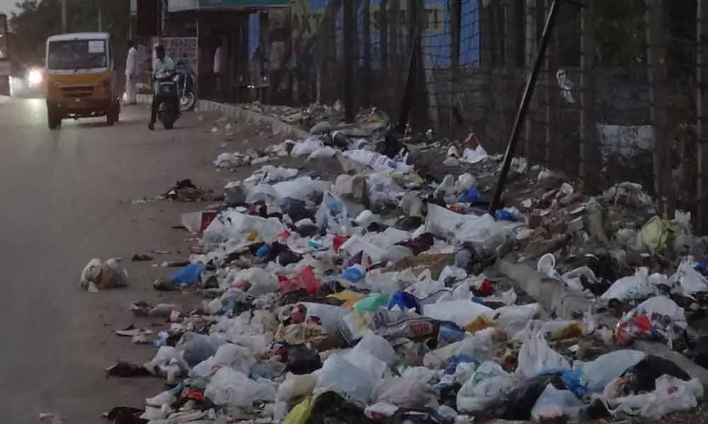 Siddipet: Hotel fined of Rs 5000 for dumping waste