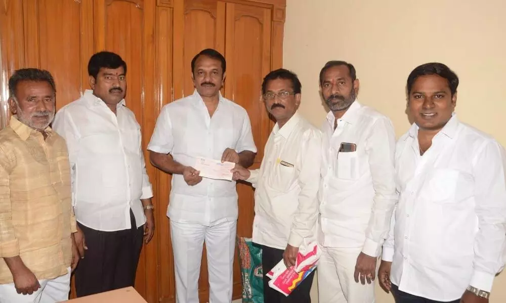 Hyderabad: MLA Devireddy Sudheer Reddy hands over CMRF cheque in Lingojiguda