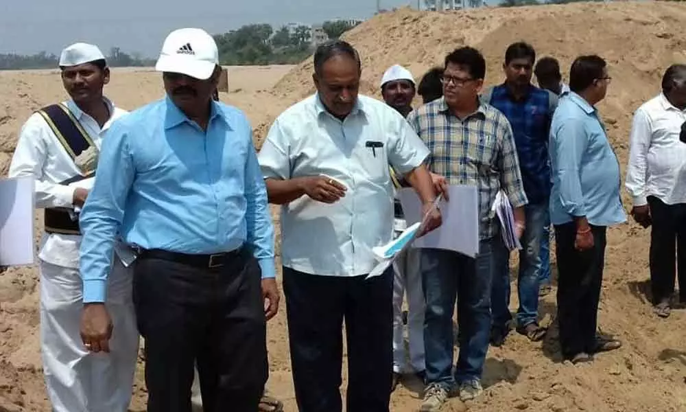 Srikakulam:  Officials directed to complete dyke works across Nagavali at a fast pace