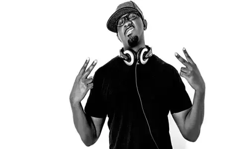 Pedro Rolle Jr is one such photographer, who uses his lens to admire