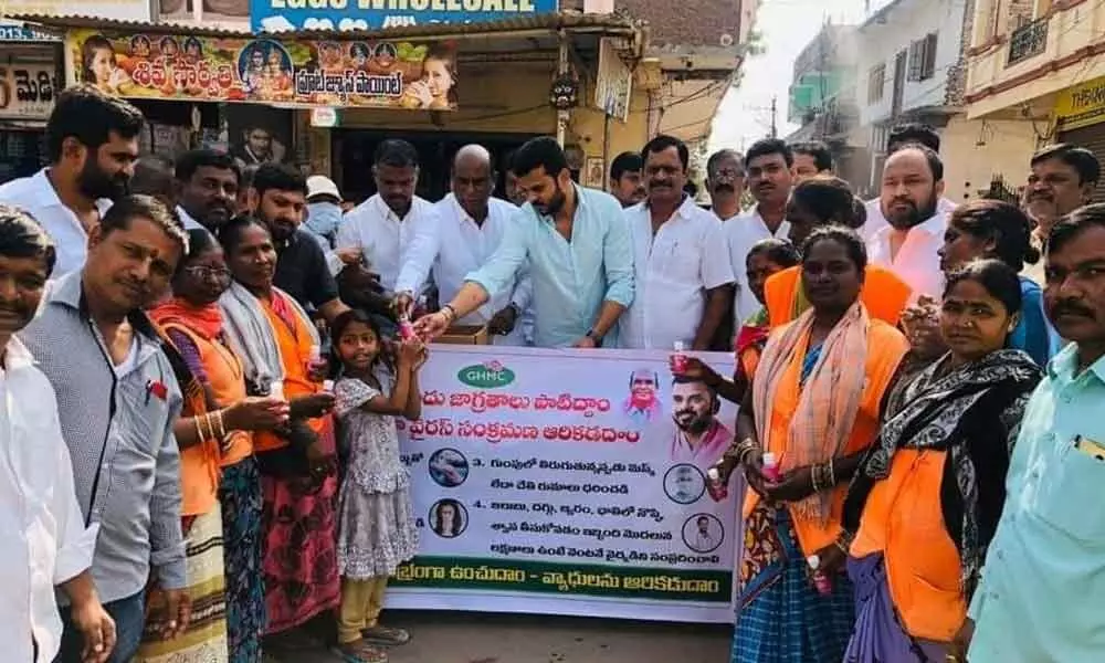Hyderabad: Corporator Koppula Vittal Reddy holds rally on Coronavirus awareness in Mansoorabad