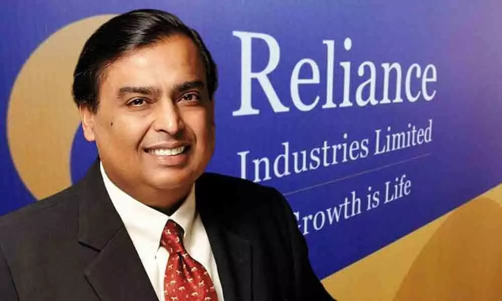 Mukesh Ambani, wife raise shares in Reliance Industries Ltd