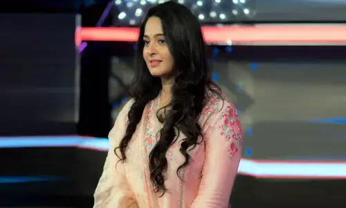 Films or Friendship with Prabhas - Heres Anushkas choice