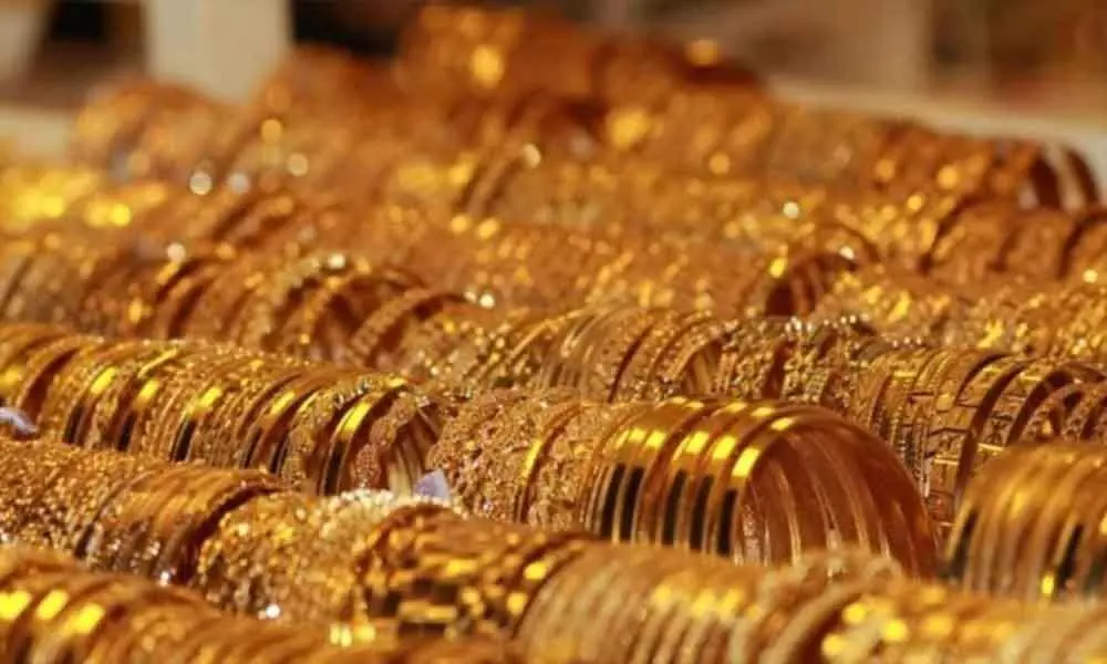 Gold rate slashes by Rs 1,050, silver dropped by Rs 1,790 today in Hyderabad, other metro cities on March 20