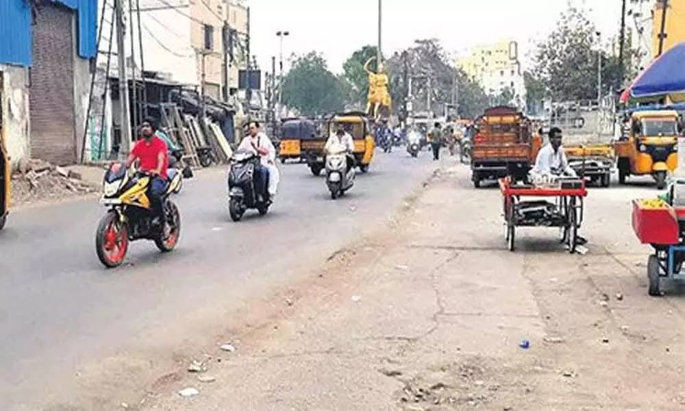 COVID-19: Jumerat Bazaar in Hyderabad closed