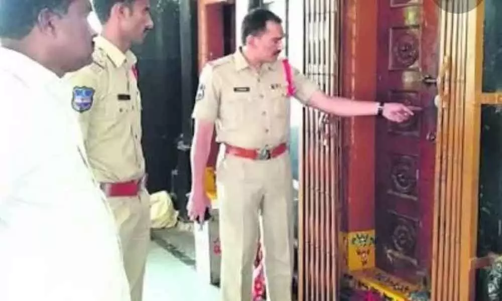 Robbery at Durga temple in Sabbavaram