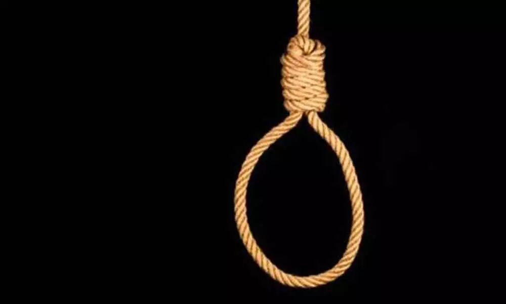 Woman commits suicide over extra dowry harassment in Anantapur district