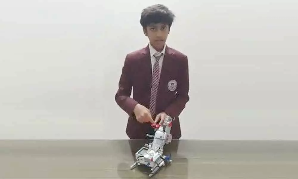 Indian student creates sanitiser robot