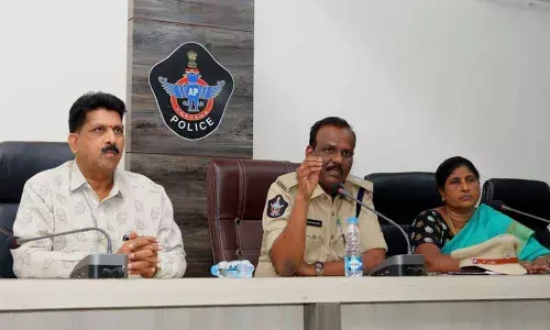 Vijayawada: Collector Md Imtiaz participates in thanksgiving gesture