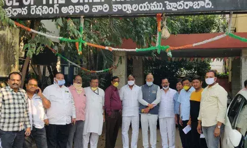 Secunderabad: Traders meet chief rationing officer B Bal Maya Devi