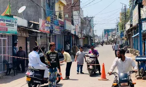 Charminar: Minors made to man police picket