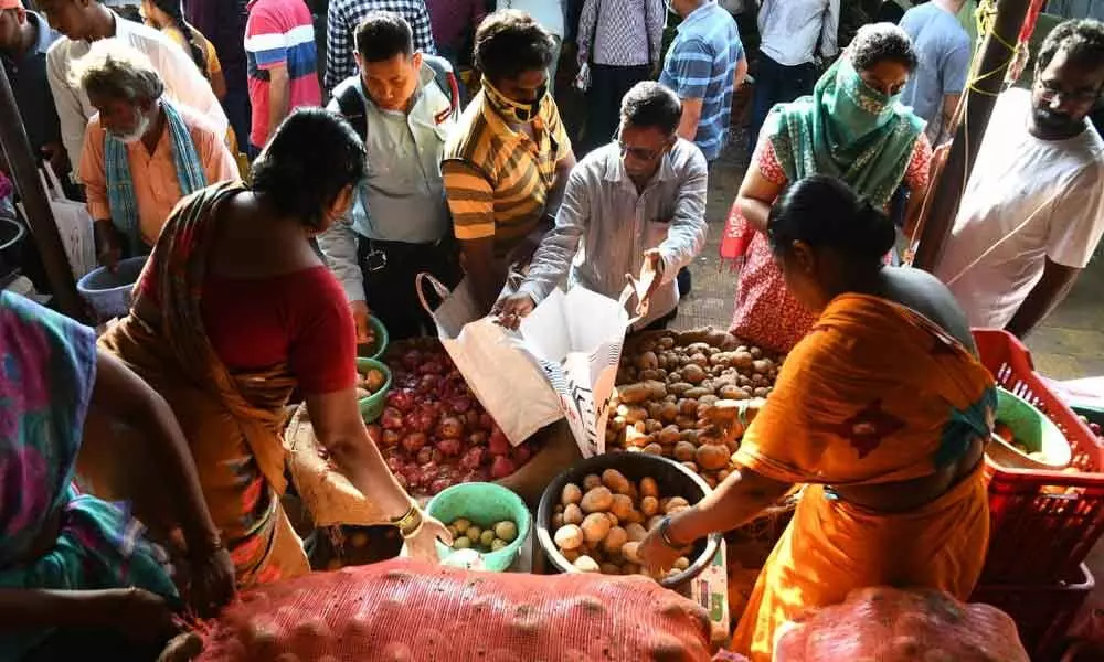 People hurried for groceries and vegetables in Prakasam amid Coronavirus lockdown