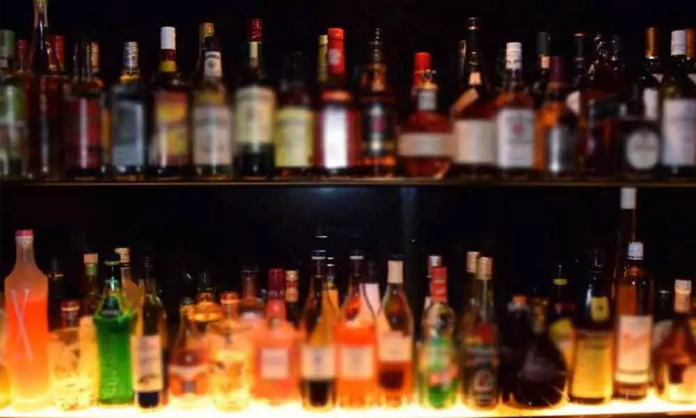 Bars, liquor shops in AP closed till March 31