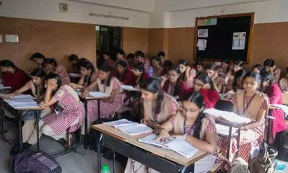 Narayana school conduct classes amidst coronavirus lockdown, staff arrested in Prakasam