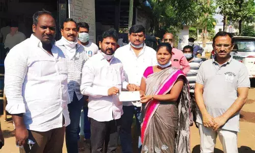 Vikarabad: Officials, leaders monitor lockdown