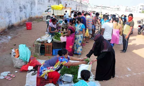 Rajamahendravaram: RMC decentralises Rythu Bazaars