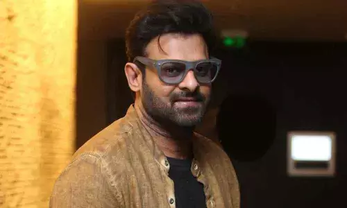 Bollywood heroes shocked with Prabhas gesture