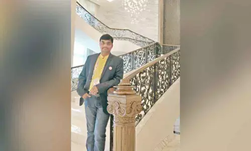 Amaravati: Positive attitude key to fight the virus, says expert