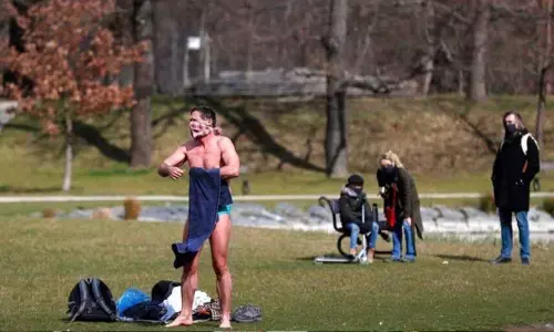 Europe coronavirus death toll tops 30,000: AFP tally