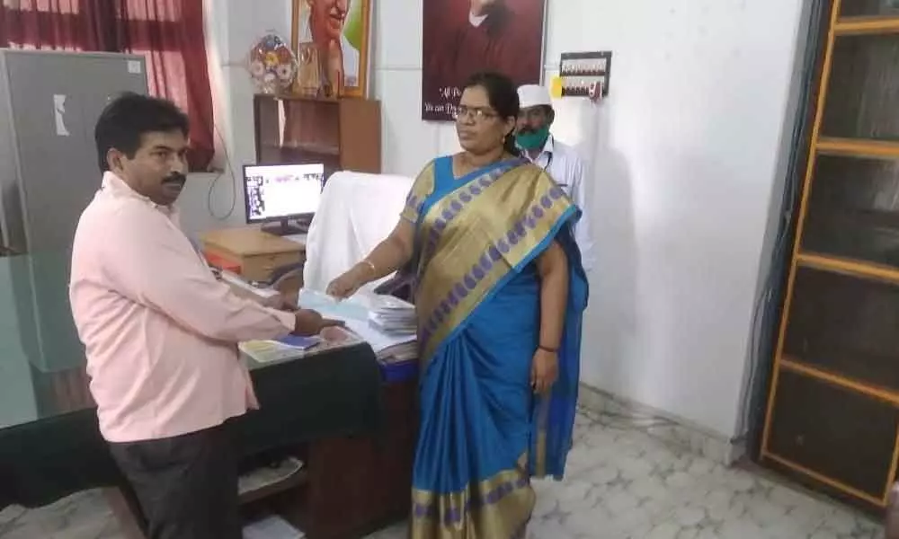Visakhapatnam: Differently-abled donates his pension