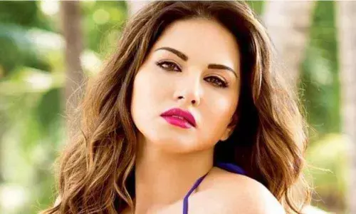 Locked Up With Sunny Leone During Coronavirus