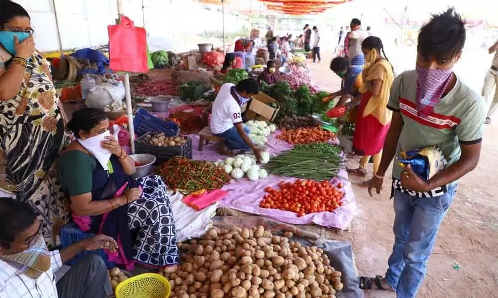 Tirupati: Residents express concern over rising prices of vegetables