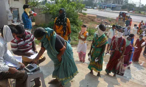 Hyderabad: Free rice distribution faces tech hiccups across State