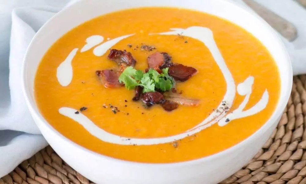 Delicious And Healthy Pumpkin Soup To Treat Your Evening Cravings