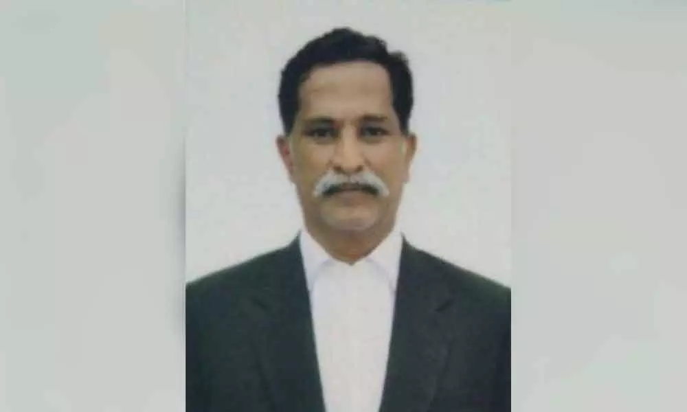 Karimnagar: Provide financial assistance to needy lawyers says Kasuganti Lakshman Kumar