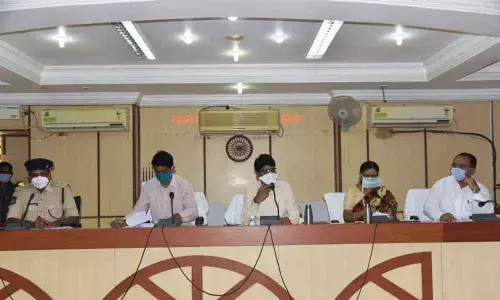 Nizamabad: Medical, Health staff must be on duty round-the-clock says Collector C Narayana Reddy