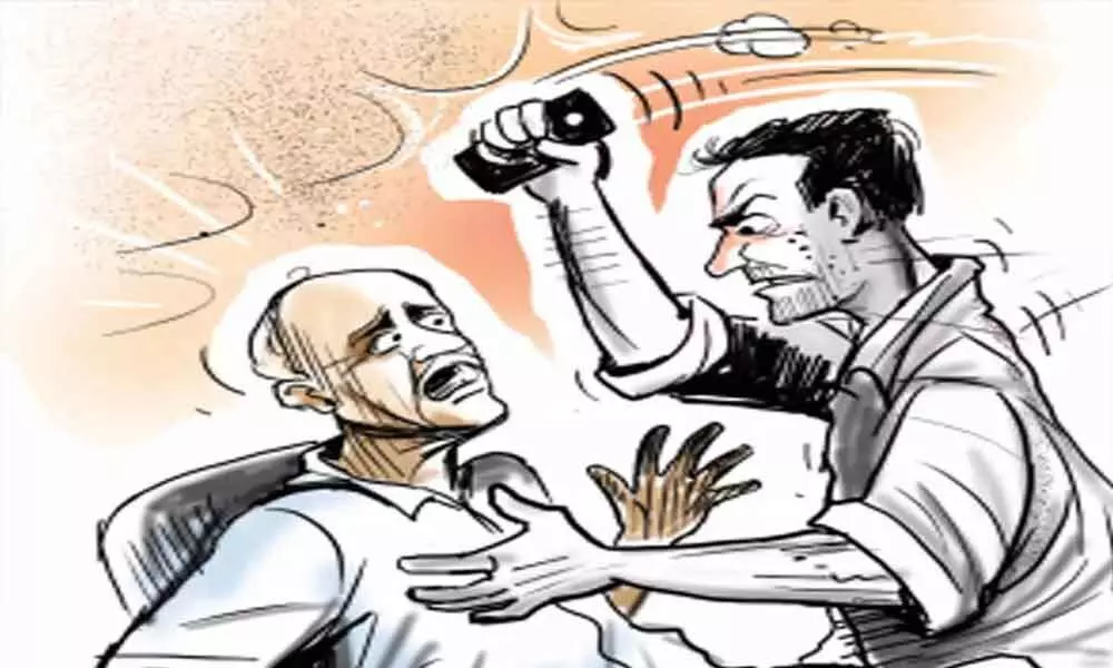 Drunk men attack father and son over water conflict in Bangaluru