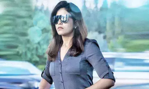 Tollywood: Anjali awaiting with bundles of hope!