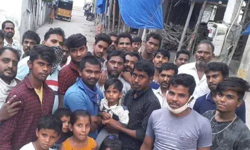 Hyderabad: Hunger pangs of migrant labour
