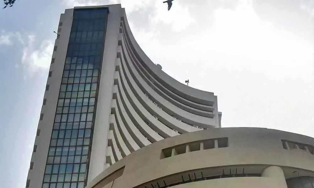 Sensex drops over 400 points; Axis Bank, RIL top losers
