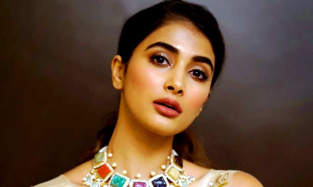 Pooja Hegde clarifies on dating rumours