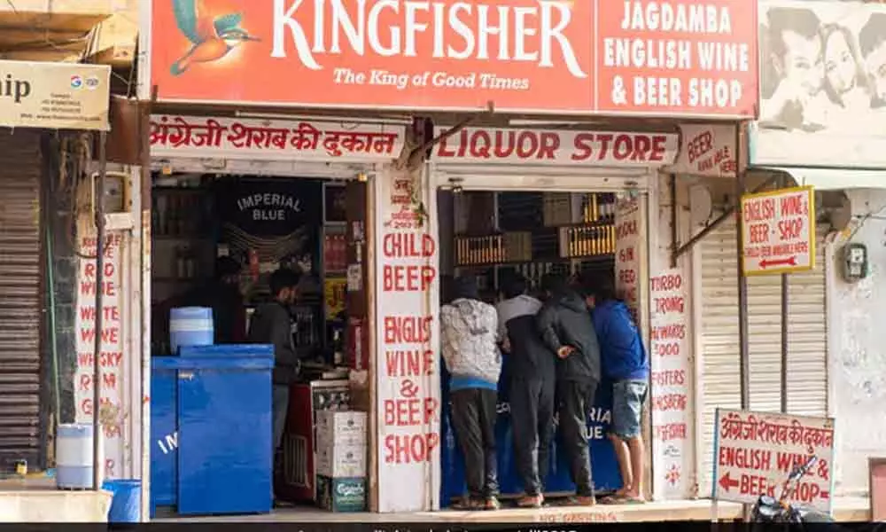 Hyderabad: Wine shop owners doing brisk business during lockdown
