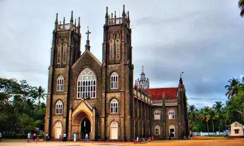 Corona leaves Kerala churches poorer