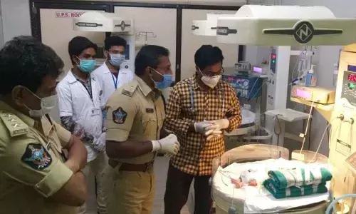 Kadapa: Police help newborn twins